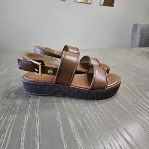 MICHAEL KORS Faux Leather Platform Sandal Size 9M Brown